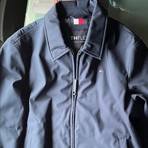 Tommy Hilfiger large Men's Navy blue Jacket water, and wind resistant brand new